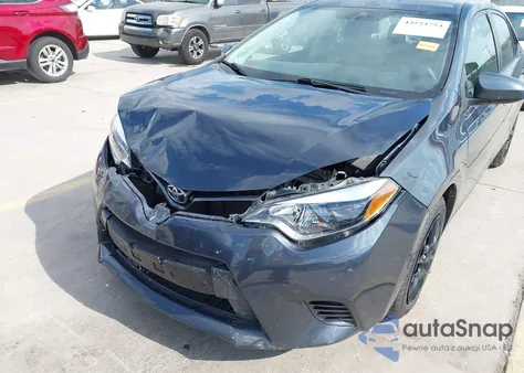 2016 Toyota Corolla Le z USA, uszkodzony, nr VIN 5YFBURHE1GP520743
